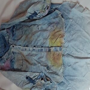 Disstresses Oversized button down jean shirt